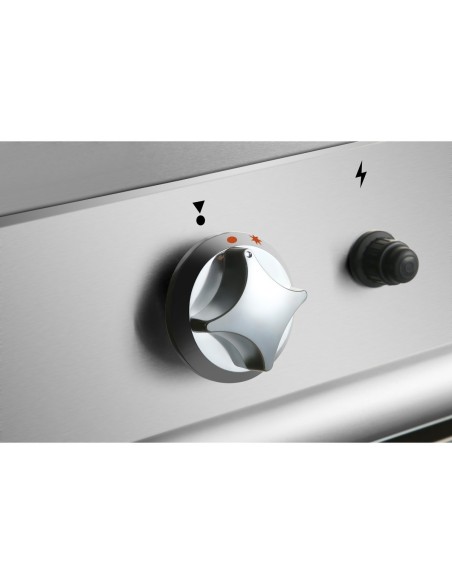 Gas Solid Top with Gas Oven 10kW+5.8kW 700mm Depth | Stalwart DA-HRQ711