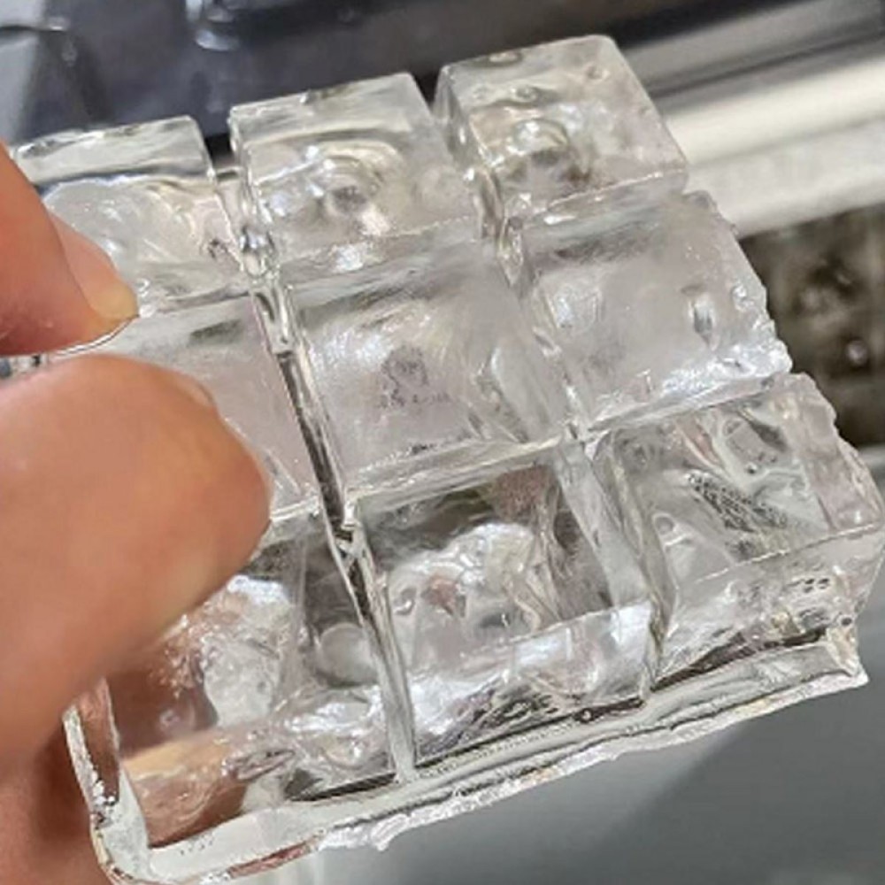 Commercial Ice Cube Machine 400kg per 24h Heavy Duty Ice Production | Stalwart CIM400