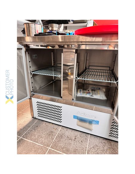 Professional Durable Refrigerated 3 doors Saladette Counter 3 doors Commercial For Commercial Kitchens
